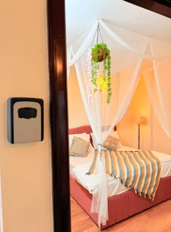 Cayetana Jacuzzi Suite | Balcony | Tonk Road